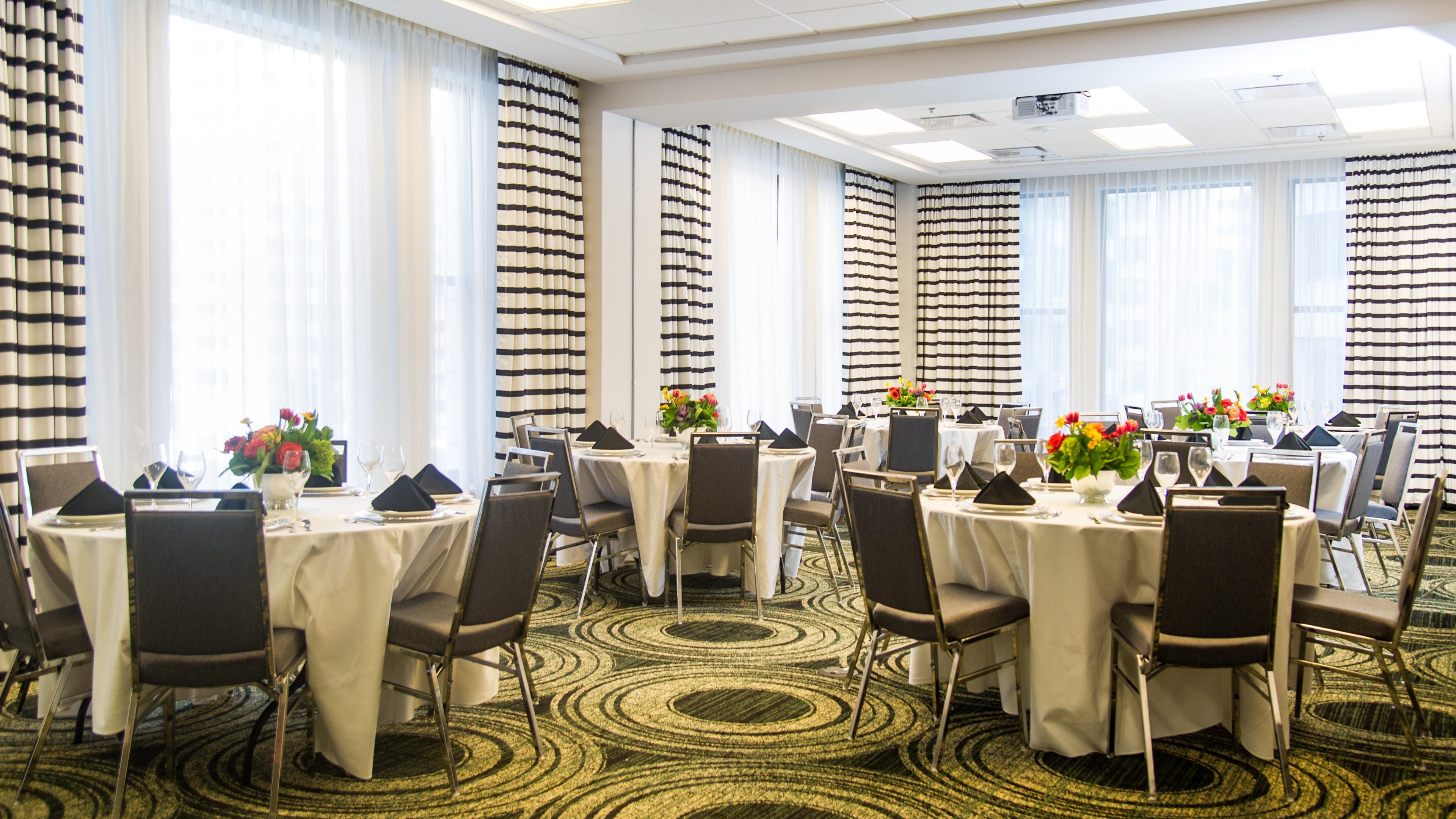 Hotel Indigo - Kansas City Downtown By Ihg Екстериор снимка